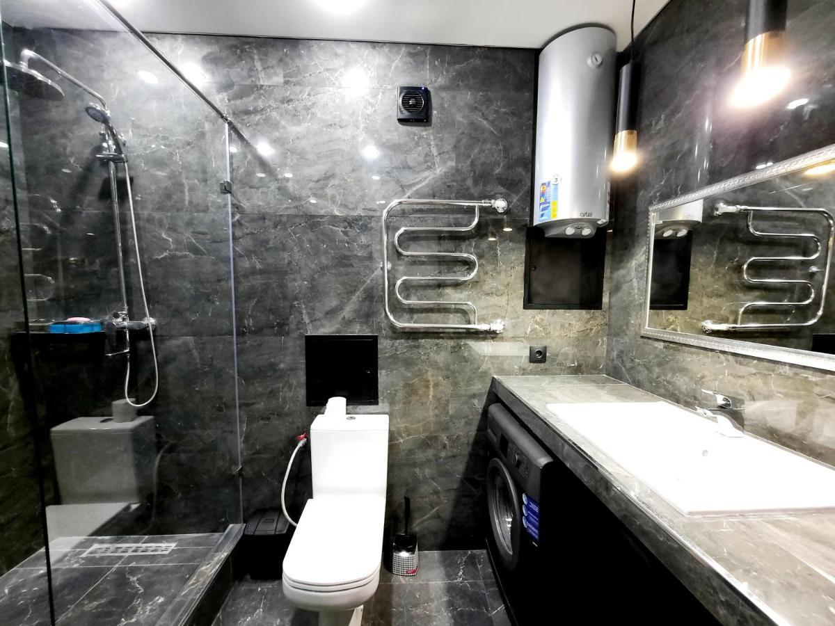 Исы Байзакова 133 Apartment พาฟโลดาร์ ภายนอก รูปภาพ