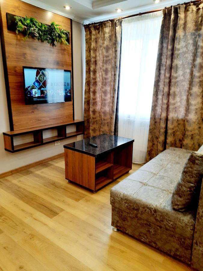 Исы Байзакова 133 Apartment พาฟโลดาร์ ภายนอก รูปภาพ