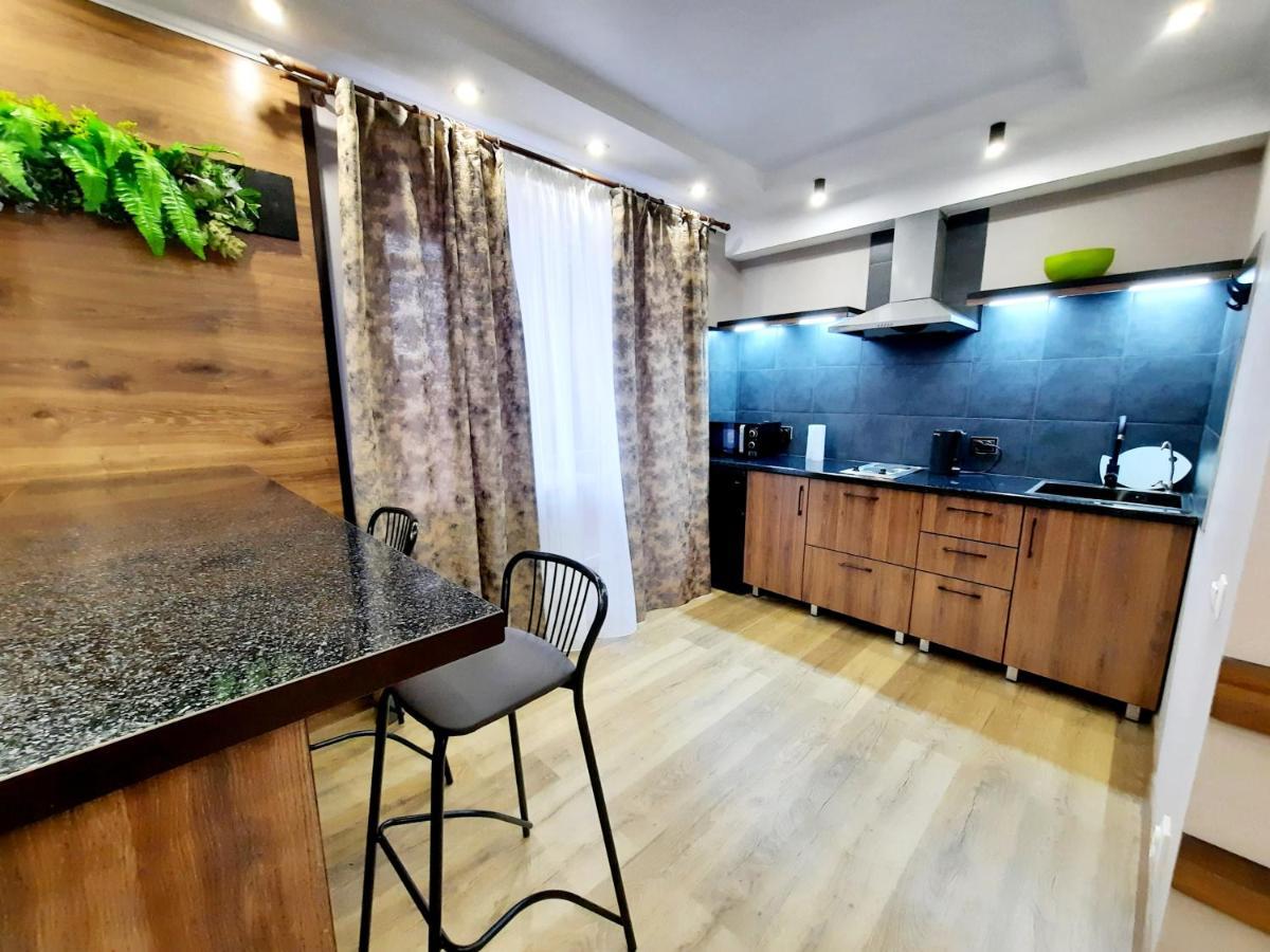 Исы Байзакова 133 Apartment พาฟโลดาร์ ภายนอก รูปภาพ